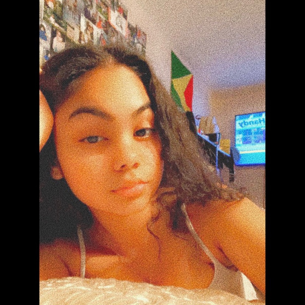 Meet your Posher, Crystal